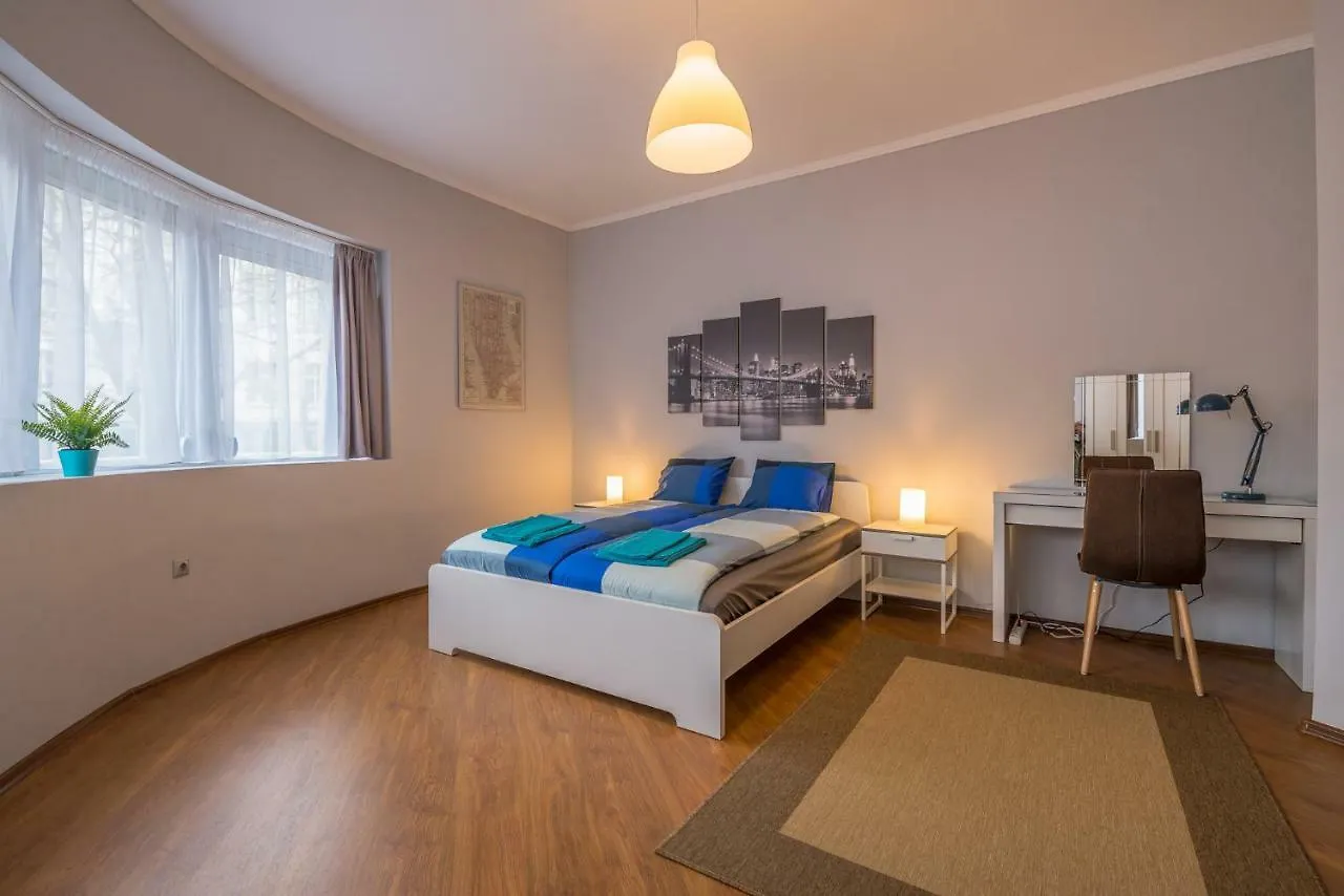 5Th Avenue Sofia Two Bedroom, Two Bathroom, Positano Street Suite By Flat Mаnager Bulgaria
